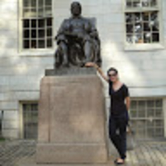 Meet your Posher, Desirée - Picture 1 of 1